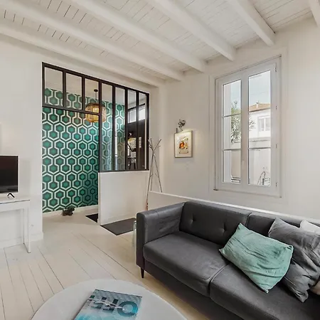 Amazing In Saint-georges-de-didon Casa vacanze
