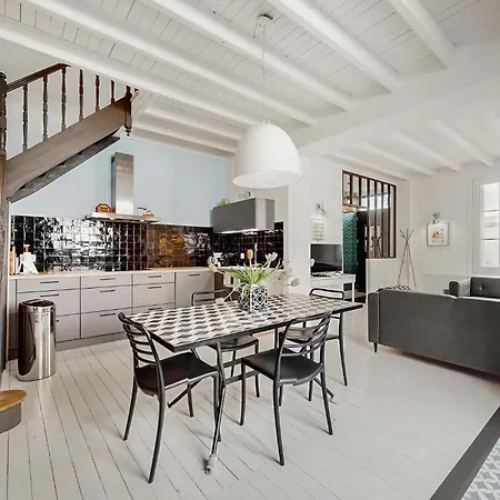Casa vacanze Amazing In Saint-georges-de-didon
