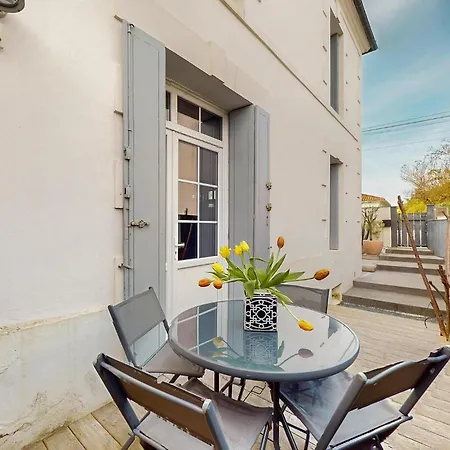 Casa vacanze Amazing In Saint-georges-de-didon Saint-Georges-de-Didonne